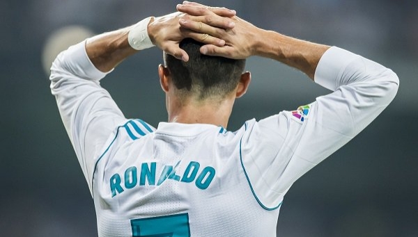 به‌ فه‌رمی حكوومه‌تی ئیسپانیا داوای قه‌ره‌بووكردنه‌وه‌ له‌ كریستیانۆ ده‌كات